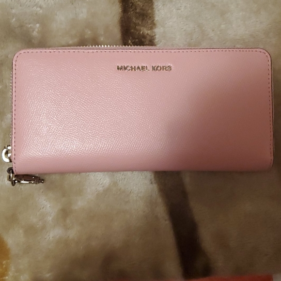 MK handbag - Picture 1 of 3